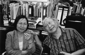 Gaylord Chan and Christina Chu at Hanart TZ Gallery, Central, 15 August 2002.