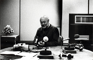 Inside the RTHK studio at Queensway, with host Charles Wetherill, 28 February 1995