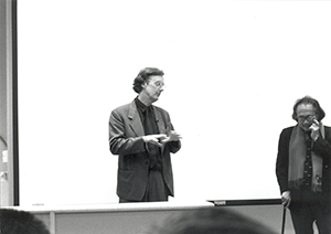 Architectural theorist Charles Jencks, giving a lecture at HKU, 28 November 1995