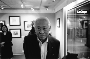 Painter Zhao Wuji at the opening of his exhibition at Alisan Fine Art, Prince's Building, Central, 18 September 2003