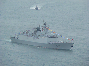 Chinese warship in Victoria Harbour, 17 December 2009