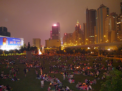 Sun Yat Sen Memorial Park during the Mid-Autumn Festival, Sheung Wan, 30 September 2012