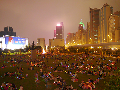 Sun Yat Sen Memorial Park during the Mid-Autumn Festival, Sheung Wan, 30 September 2012