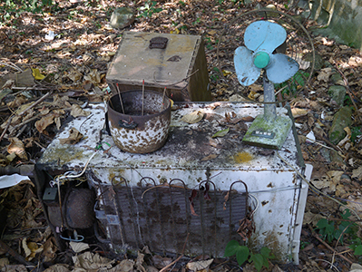 Abandoned belongings near a deserted house above Tung O village, Lamma Island, 23 October 2012