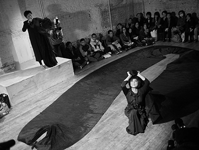 Mui Cheuk-yin performing at the Fringe Club, 9 January 2014
