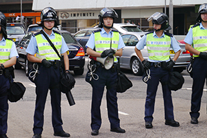 Police blocking access, Connaught Road, Central, 28 September 2014