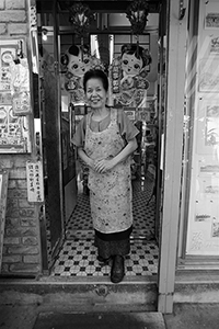 Takahiko-san, proprietor of the Hometown Teahouse, Cheung Chau, 4 April 2017