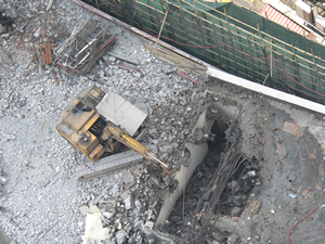 Building being demolished, Sheung Wan, 23 December 2006