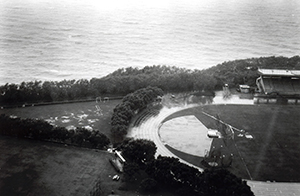 HKU sports ground at Sandy Bay during the approach of Typhoon Kent, 31 August 1995