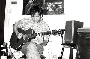 David Tong, playing at Club 64, Central, 29 January 1996
