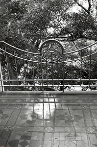 Morning light on a balcony of the Main Building, University of Hong Kong, Pokfulam, 14 November 1996