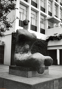 'Woman' (1957-8) by Henry Moore, City Hall Memorial Garden, Central, 1 April 1997