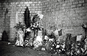 Flowers for a new restaurant opening on D'Aguilar Street, Central, 25 February 1998