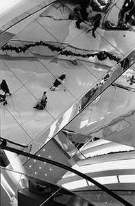 Escalators, Festival Walk shopping centre, Kowloon Tong, 20 December 1998