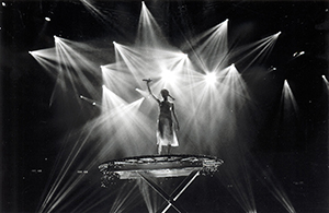 Faye Wong performing at the Hong Kong Coliseum, 9 January 1999