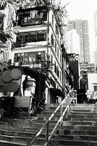 Street scene, SoHo, 13 June 1999
