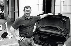 Academic Douglas Kerr, outside the Main Building, University of Hong Kong, 4 September 1999