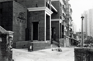 New tower block, Rozario Street, Tai Ping Shan, 27 October 1999