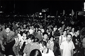 Waiting for the Chinese national day fireworks show to start, Tamar Site, 1 October 1999