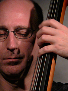 Sylvian Gagnon on bass: jazz at the Fringe Club, Central, 29 January 2005