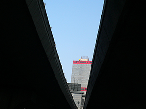 Elevated highway and view of Shun Tak Centre, Sheung Wan, 23 January 2005