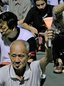 Participants in the June Fourth memorial rally, Victoria Park, 4 June 2005