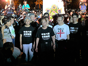 Szeto Wah at the June Fourth memorial rally, Victoria Park, 4 June 2006