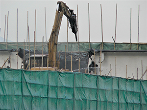 Demolition of the Edinburgh Place Star Ferry Terminal, 16 December 2006