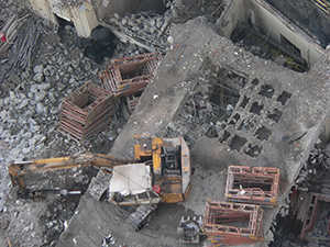 Building being demolished, Sheung Wan, 23 December 2006