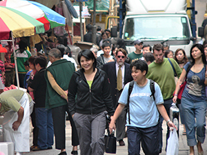 Graham street market, Central. 9 April 2007