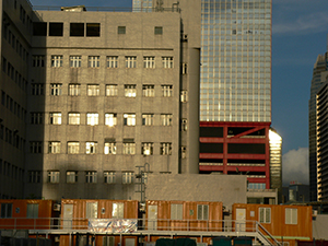 Late afternoon sunlight, Sheung Wan, 30 May 2007