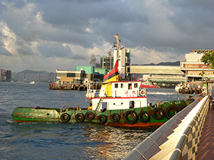 'HKU' tug boat, Sheung Wan, 16 July 2007