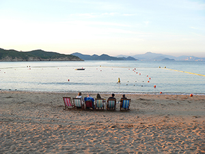 Beach in late afternoon sun, Cheung Chau, 21 June 2008