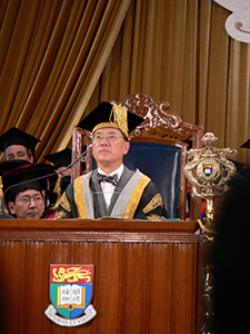 Donald Tsang, in his role as Chancellor of the University of Hong Kong, at a ceremony to present former US president Bill Clinton with an honorary degree, 4 December 2008