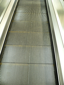 Moving walkway, on the Central to Mid-Levels escalator link, 16 October 2004