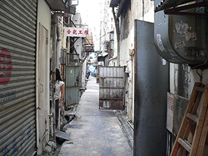 Back alley, To Kwa Wan, Kowloon, 9 October 2004