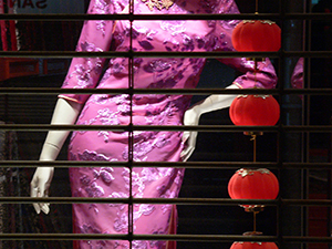 Mannequin with cheongsam, Queen's Road West, Sheung Wan, Hong Kong Island, 22 December 2004