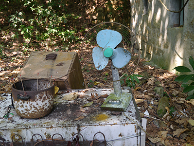 Abandoned house above Shek Pai Wan, Lamma Island, 23 October 2012