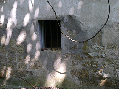 Abandoned house above Shek Pai Wan, Lamma Island, 23 October 2012