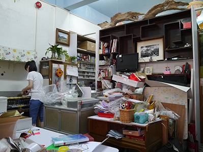 Inside the Hometown Teahouse, Cheung Chau, 30 June 2013