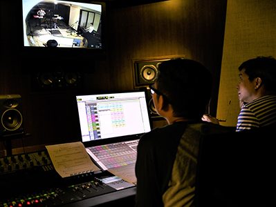 Composer Chan Hing-yan supervising the recording of his 'Adieu Sequence', The University of Hong Kong, Pokfulam, 5 October 2013