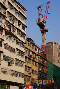 Construction crane and old buildings, Shek Kip Mei, 3 February 2014