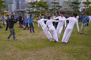 Trisha Brown Dance Company, performing at Tamar Park, 24 February 2014