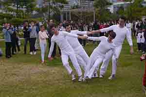 Trisha Brown Dance Company, performing at Tamar Park, 24 February 2014