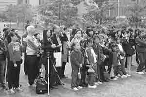 Audience watching Trisha Brown Dance Company performing at Tamar Park, 24 February 2014