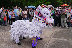 Lion dance, on the birthday of Tin Hau, Joss House Bay, 22 April 2014