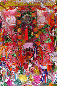 Offerings for the birthday of Tin Hau, Joss House Bay, 22 April 2014