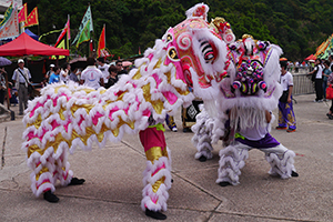 Lion dance, on the birthday of Tin Hau, Joss House Bay, 22 April 2014