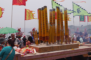 Offering incense, on the birthday of Tin Hau, Joss House Bay, 22 April 2014