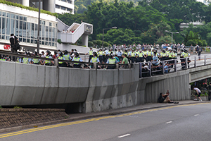 Police, Cotton Tree Drive, Central, 28 September 2014